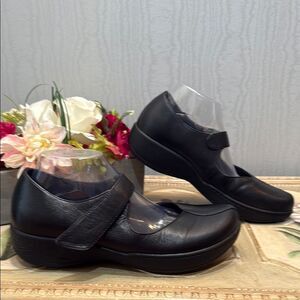 Dansko Black Leather Mary Janes Adjustable Clogs Women’s Sz EU 41
